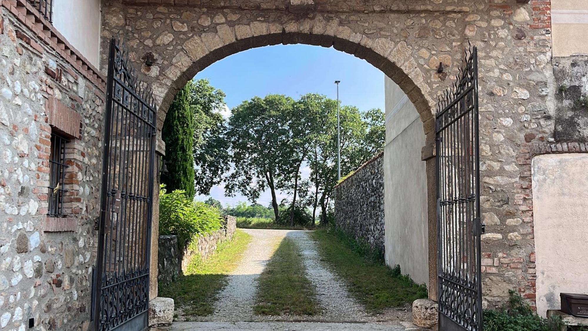 Antico Cascinale Lombardo Bed and Breakfast Lonato Εξωτερικό φωτογραφία
