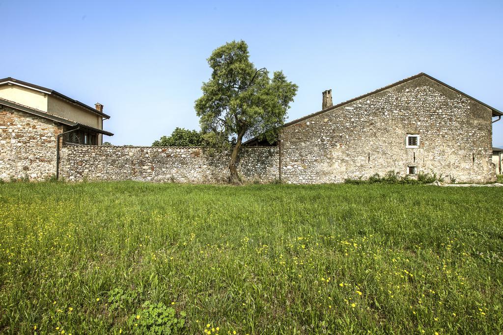 Antico Cascinale Lombardo Bed and Breakfast Lonato Εξωτερικό φωτογραφία